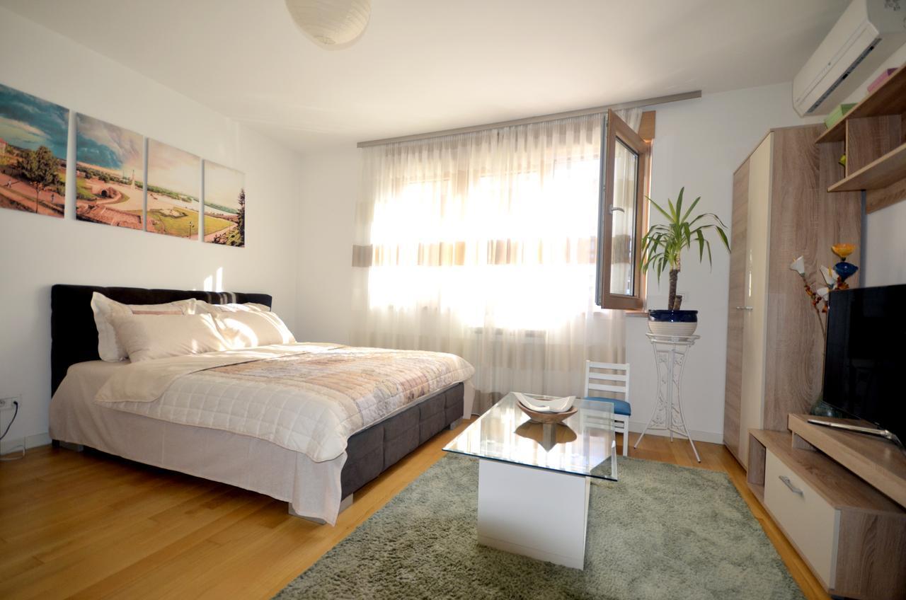 Clean&Cozy Apartments Novi Beograd Cameră foto